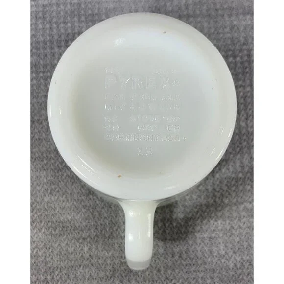 Vintage Pyrex Butterfly Gold Coffee Mugs Corning D-Handle Milk Glass Cups 4 pcs - Picture 3 of 8